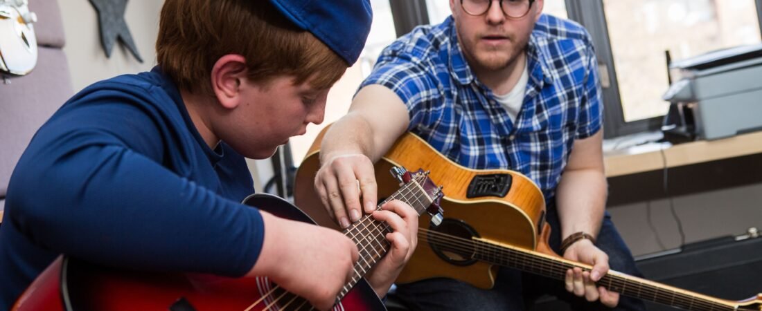 How to Choose a Music School in Hamilton — What Most Parents Don’t Think to Ask